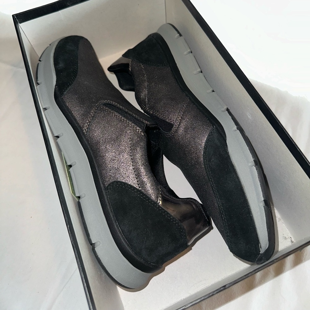 Easy Spirit Esfadia Black Suede 12 Wide Slip-on Casual Shoes